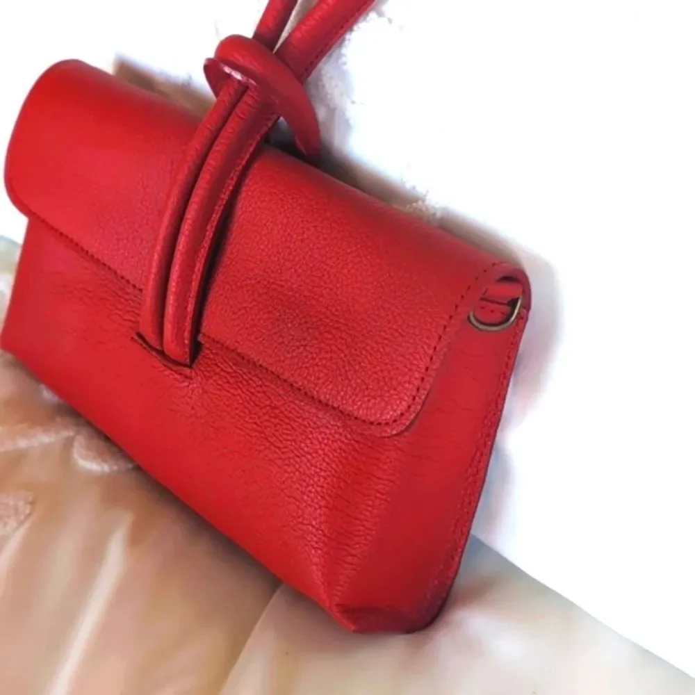 Boleo Feelin' 22 Limited Edition Wristlet-Red Pebble Leather/Crossbody Strap❤️